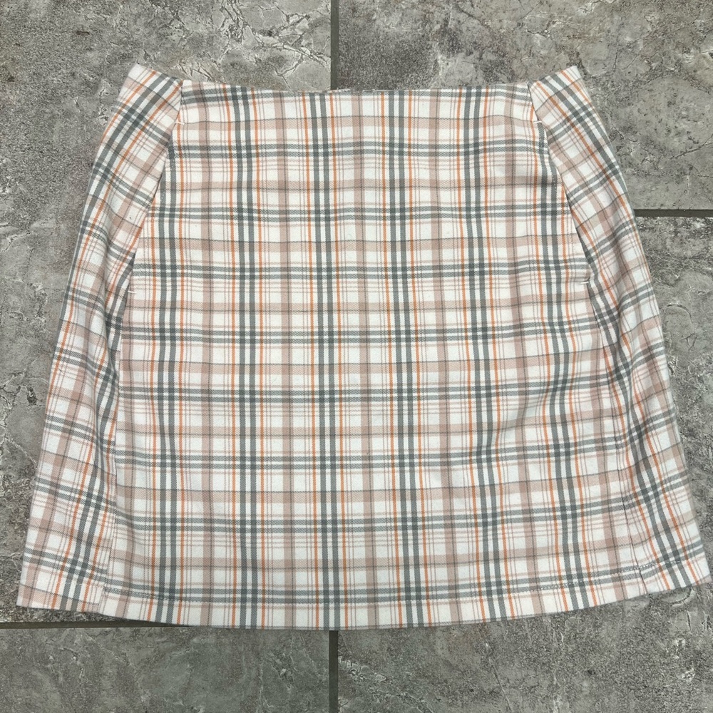 Urban Outfitters Plaid Women's Skirt
Size Small